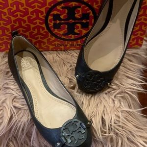 TORY BURCH BLACK “MINI MILLER” FLATS Size 6